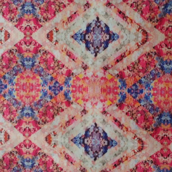 5/$25 Lularoe Irma Tunic Top Shirt Size Small Pink - Picture 3 of 4